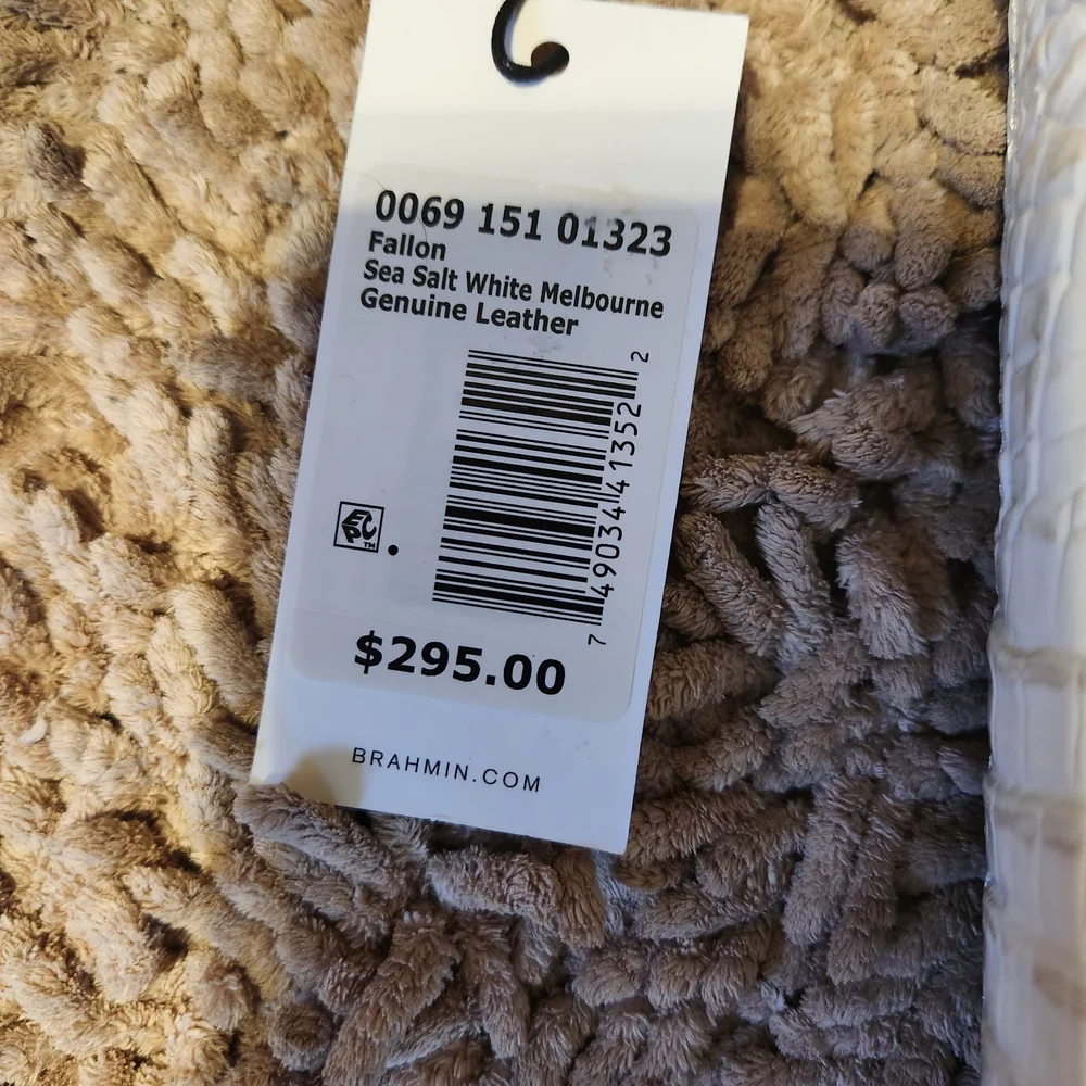 Brahmin Genuine Leather White Shoulder Bag with Gold Hardware 12.5"x12"x3. 5" - Picture 2 of 7